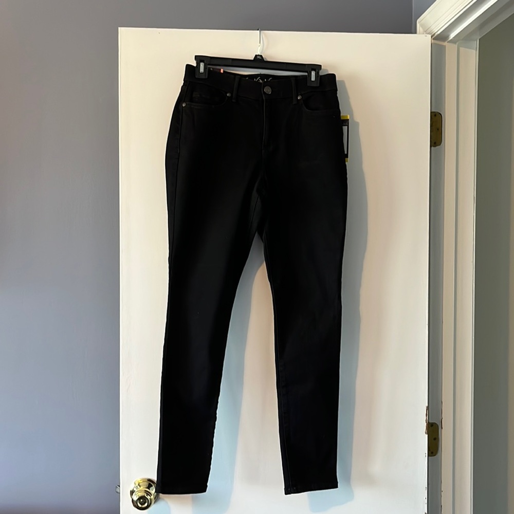 Gloria Vanderbilt All Around Slimming Effect Black Jeans - Size 6